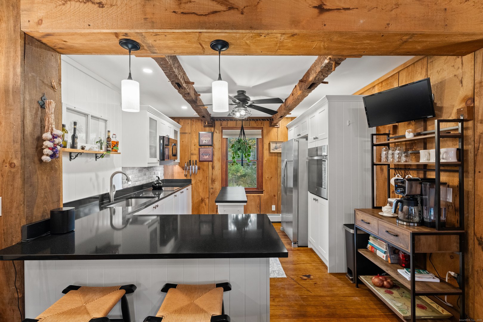 209 Main Street Photo 4