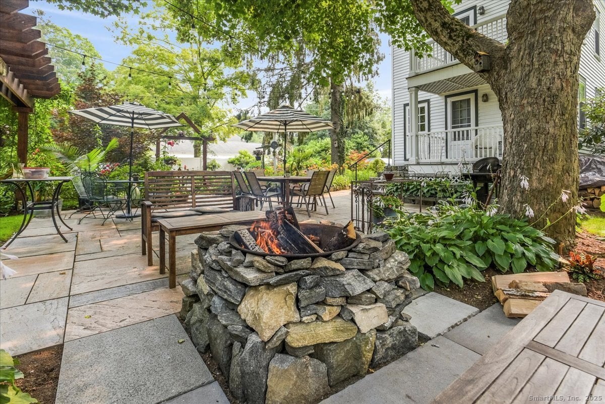 209 Main Street Photo 37