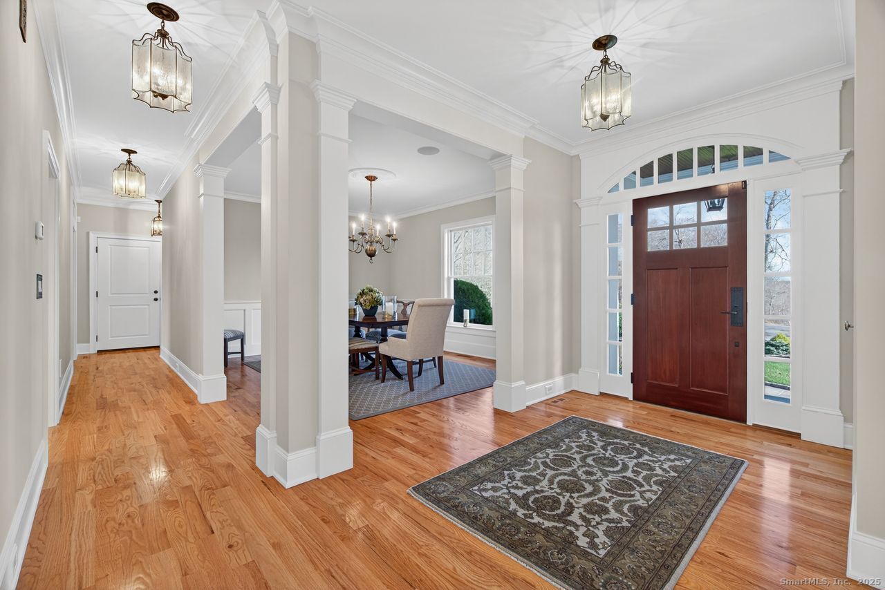 401 Fox Hopyard Road Photo 3