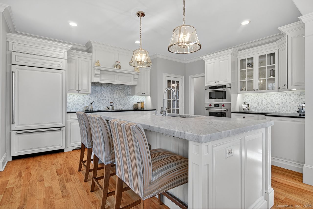 401 Fox Hopyard Road Photo 6