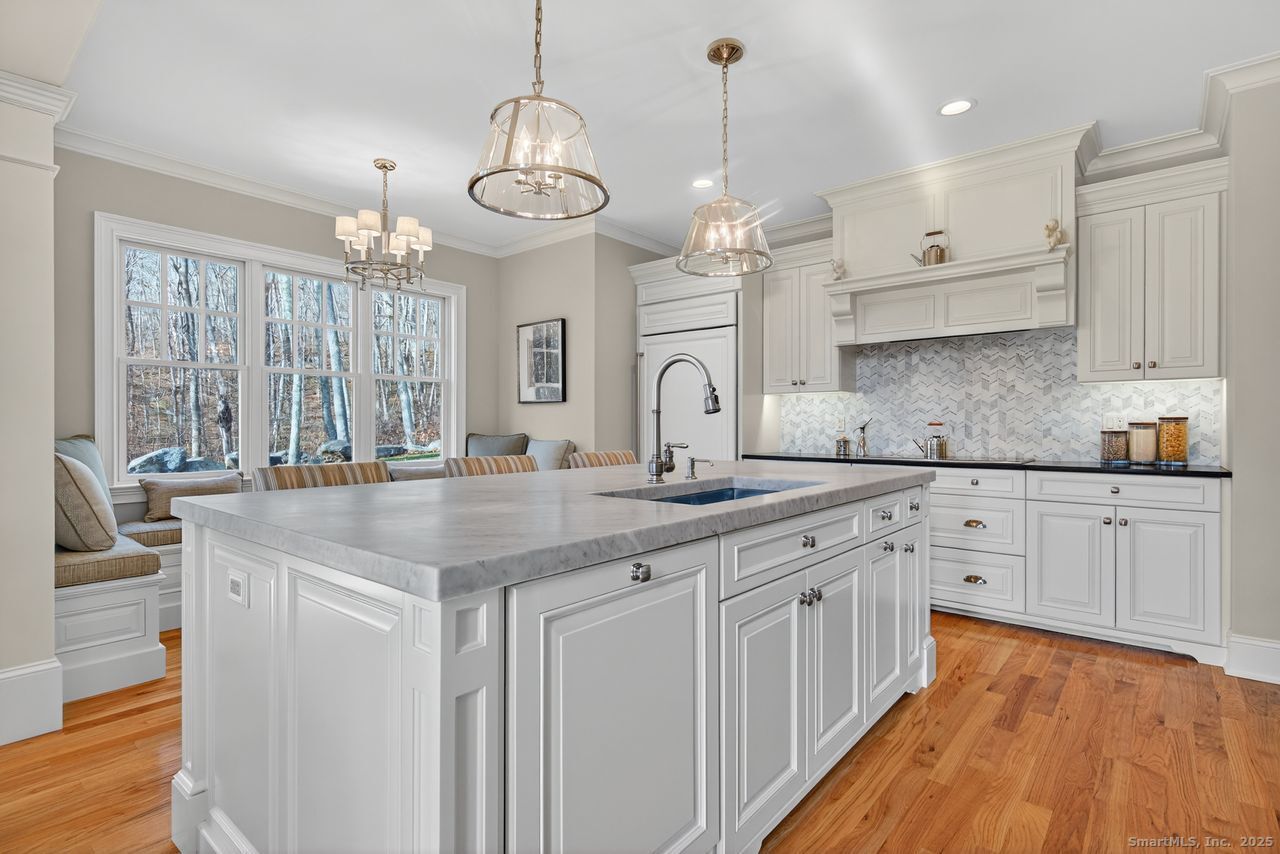 401 Fox Hopyard Road Photo 8