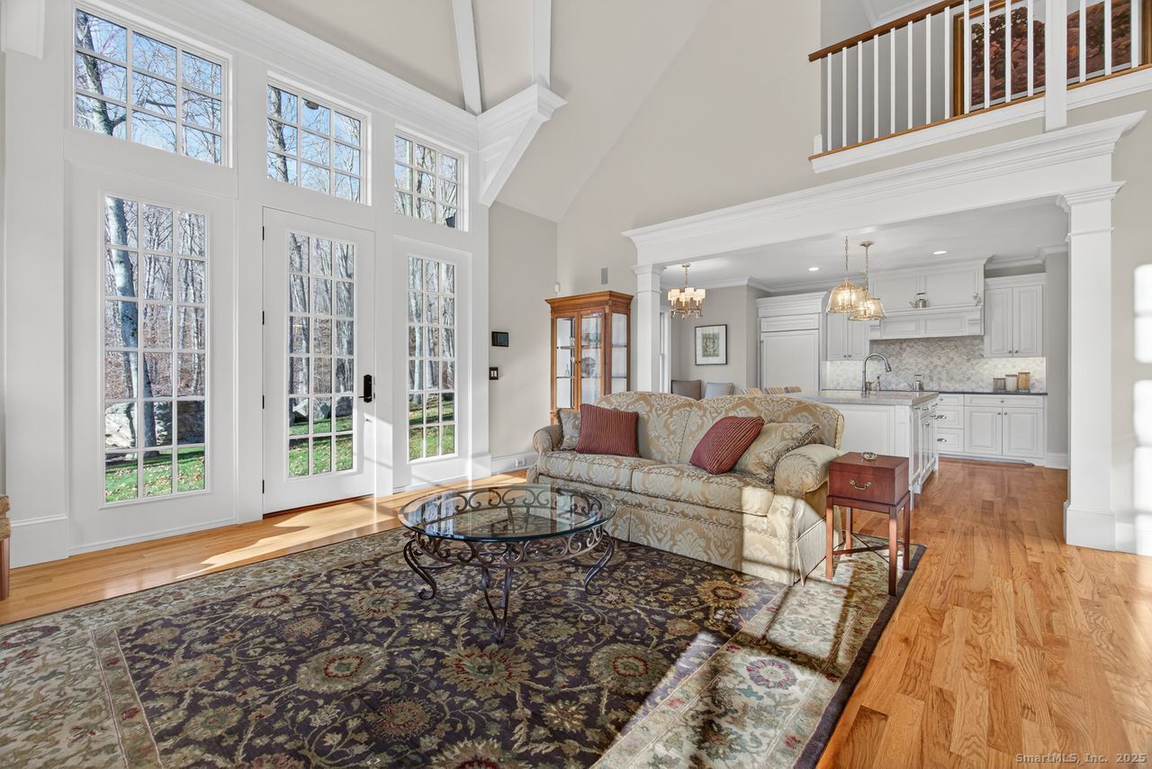 401 Fox Hopyard Road Photo 10