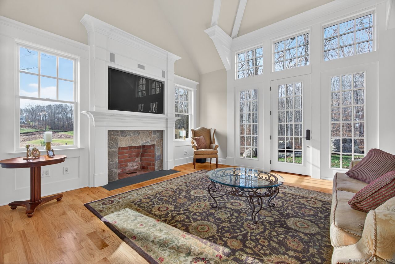 401 Fox Hopyard Road Photo 12