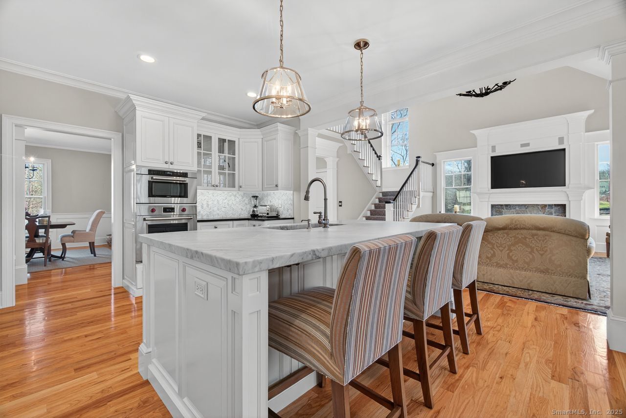 401 Fox Hopyard Road Photo 13