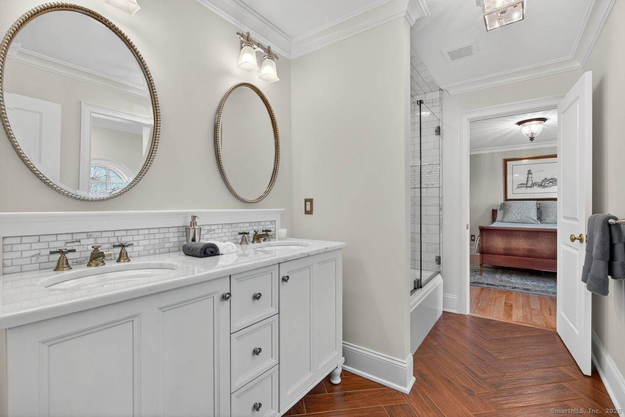 401 Fox Hopyard Road Photo 22