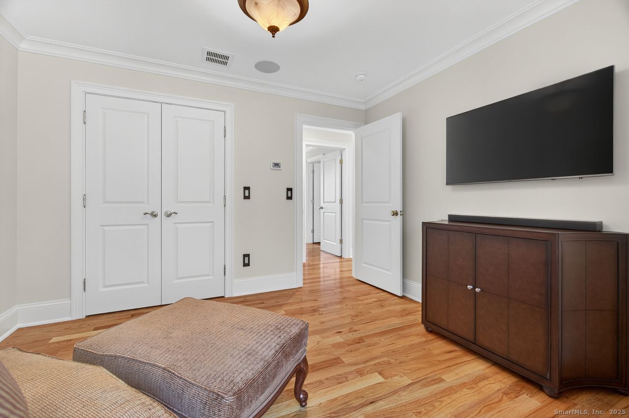 401 Fox Hopyard Road Photo 26