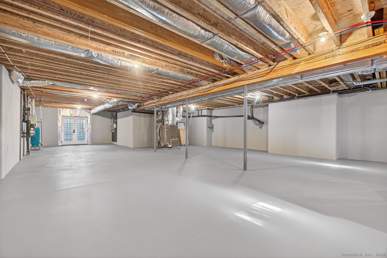 401 Fox Hopyard Road Photo 29