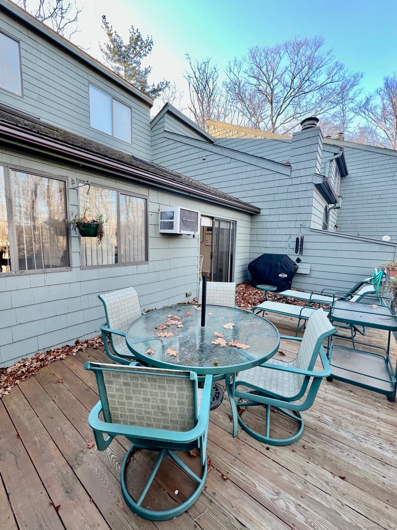 207 Ledge Drive Photo 17