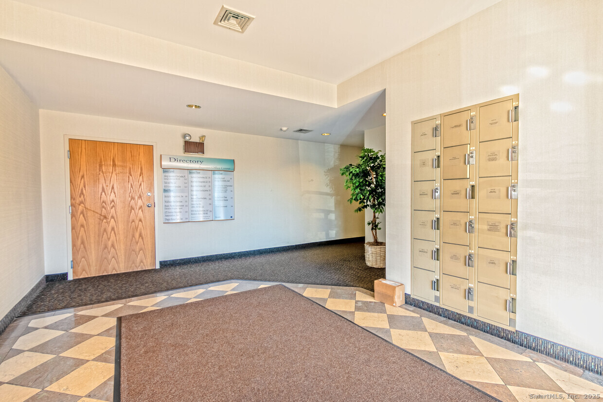 400 Bayonet Street Photo 3