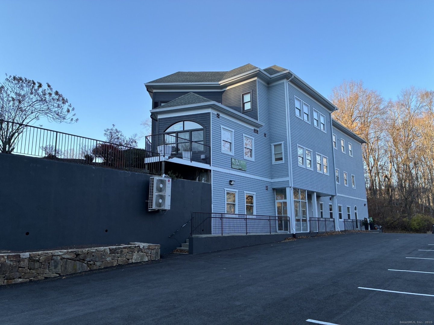 388 Main Street Photo 4