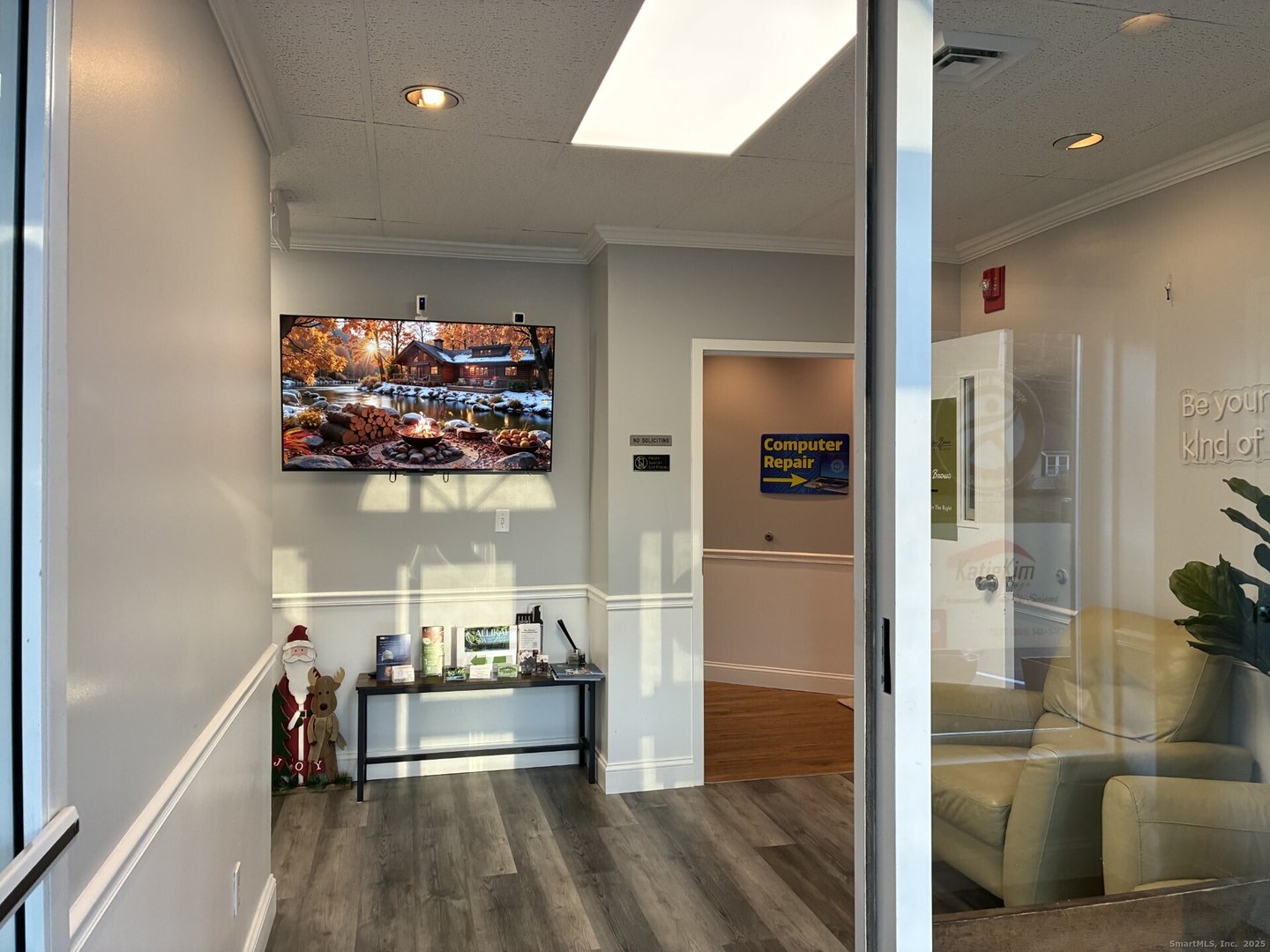 388 Main Street Photo 9