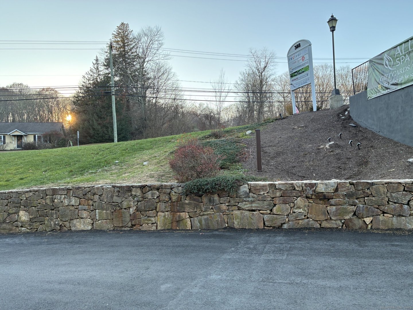 388 Main Street Photo 10