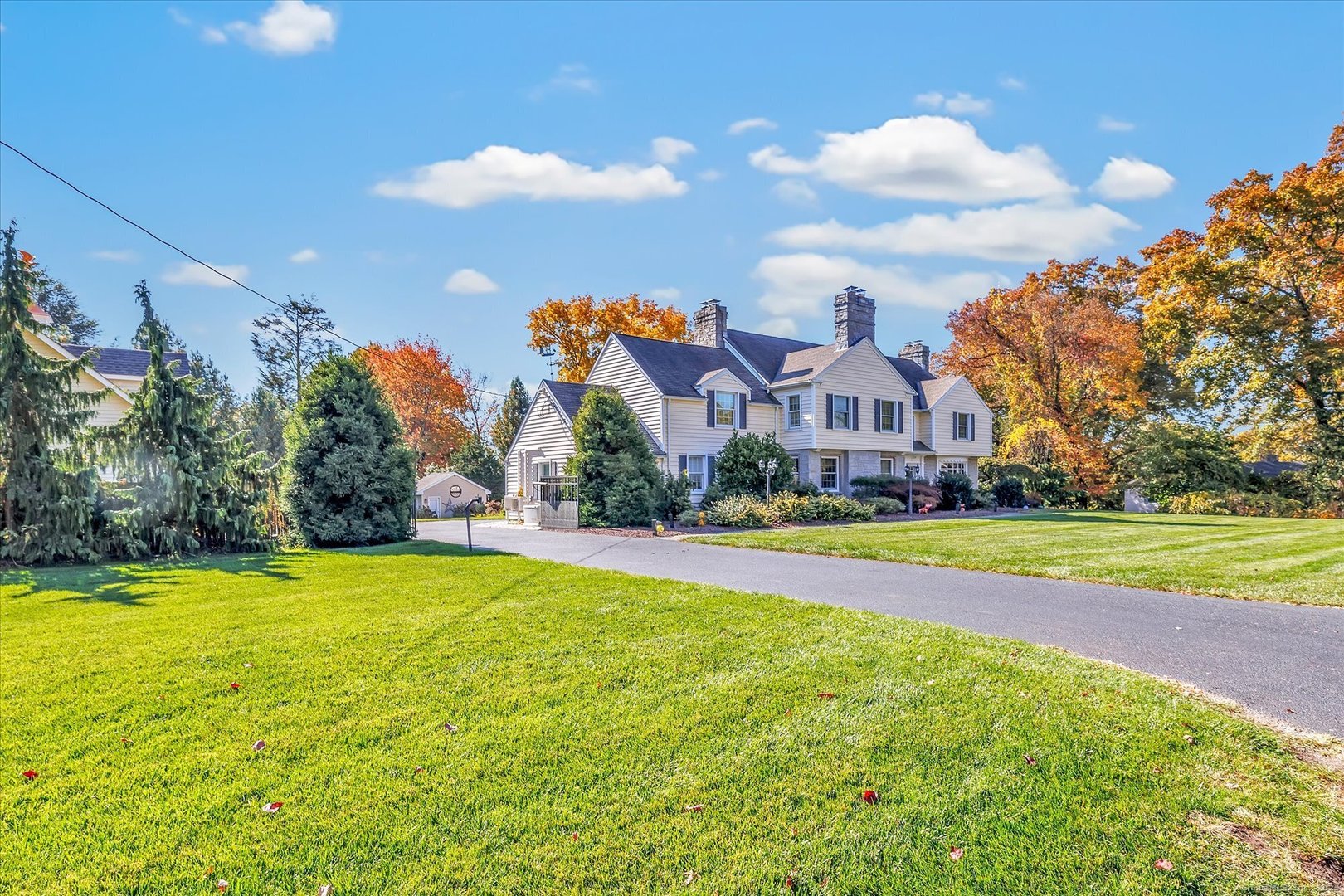 830 Bayberry Lane Photo 2