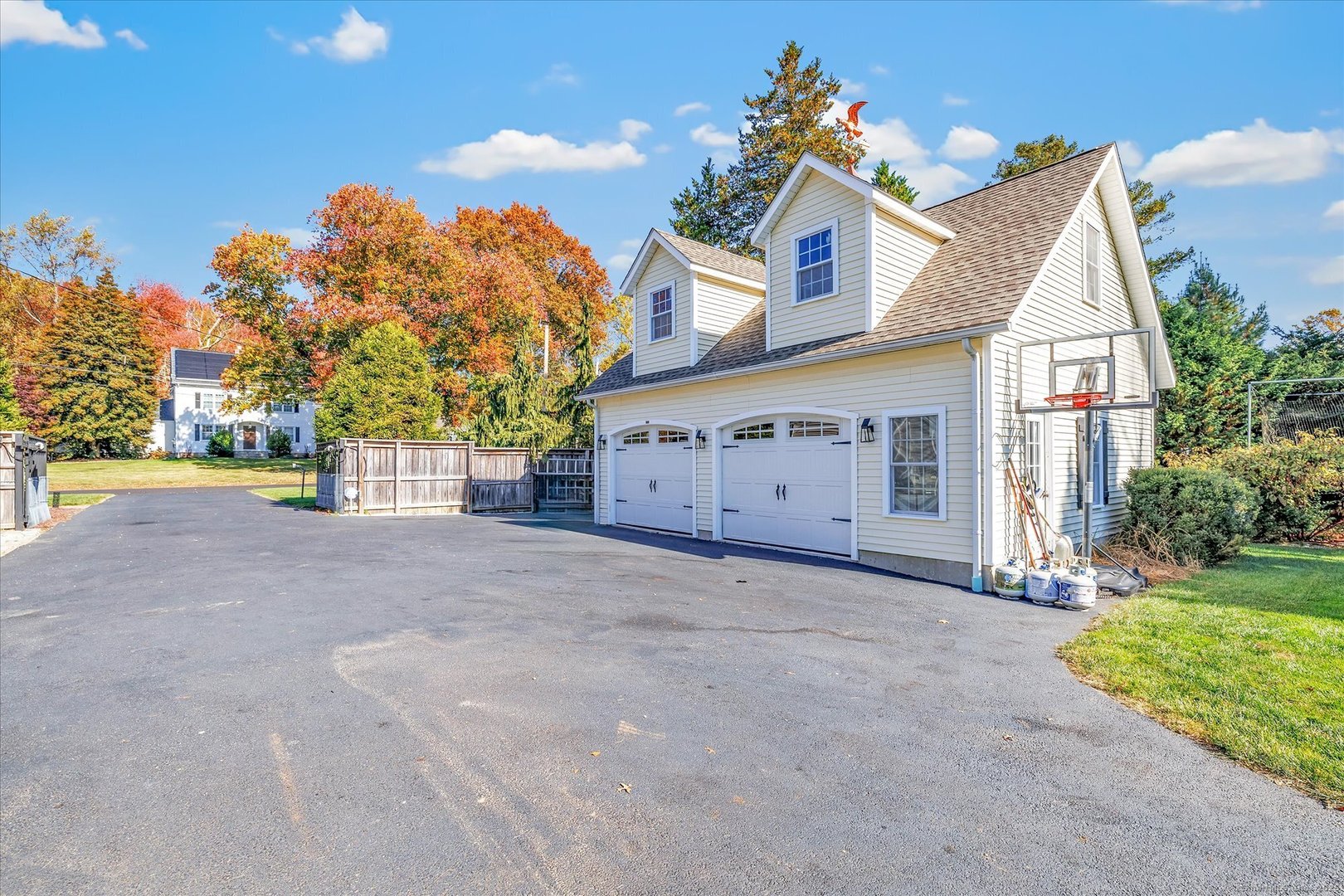 830 Bayberry Lane Photo 30