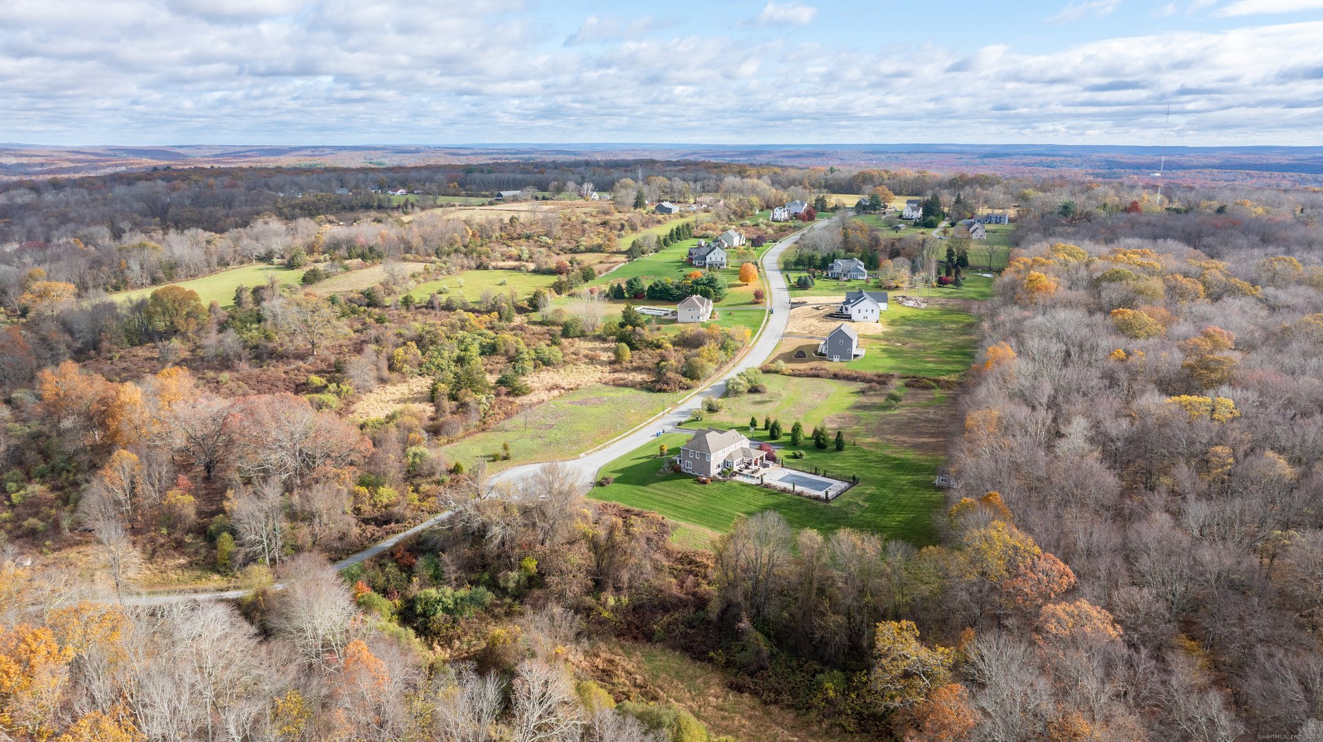 33 Farm View Drive Photo 7