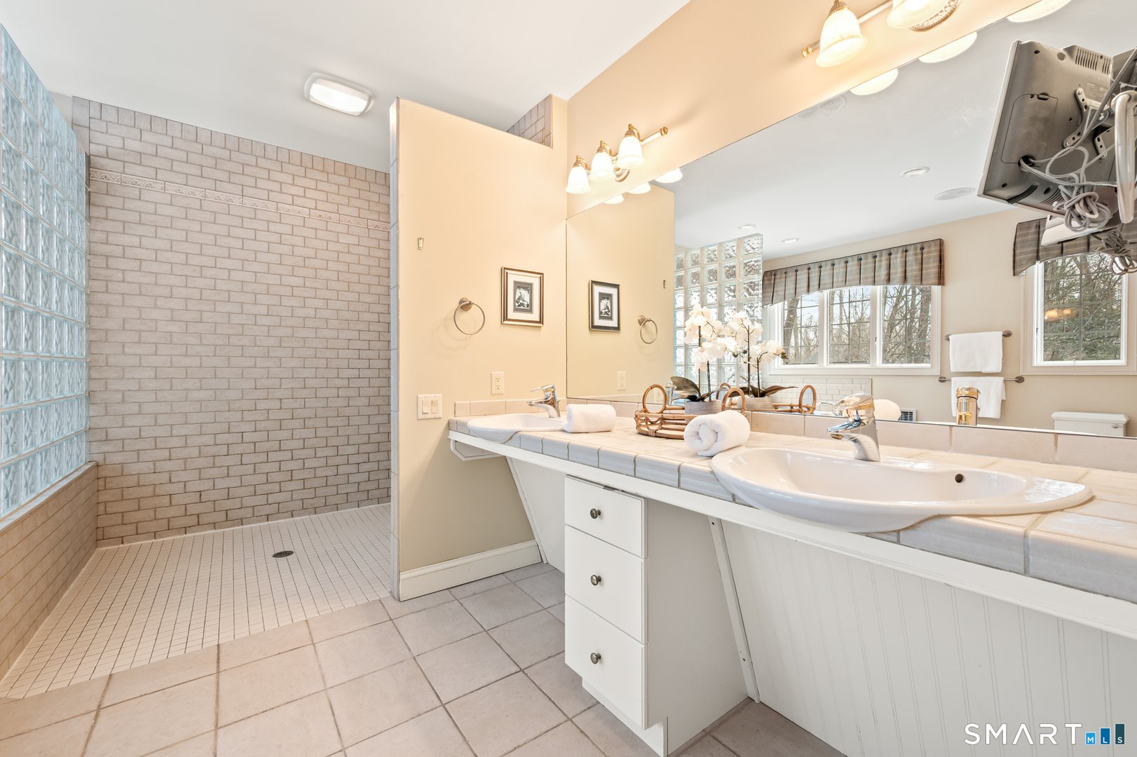 79 Chestnut Hill Road Photo 18