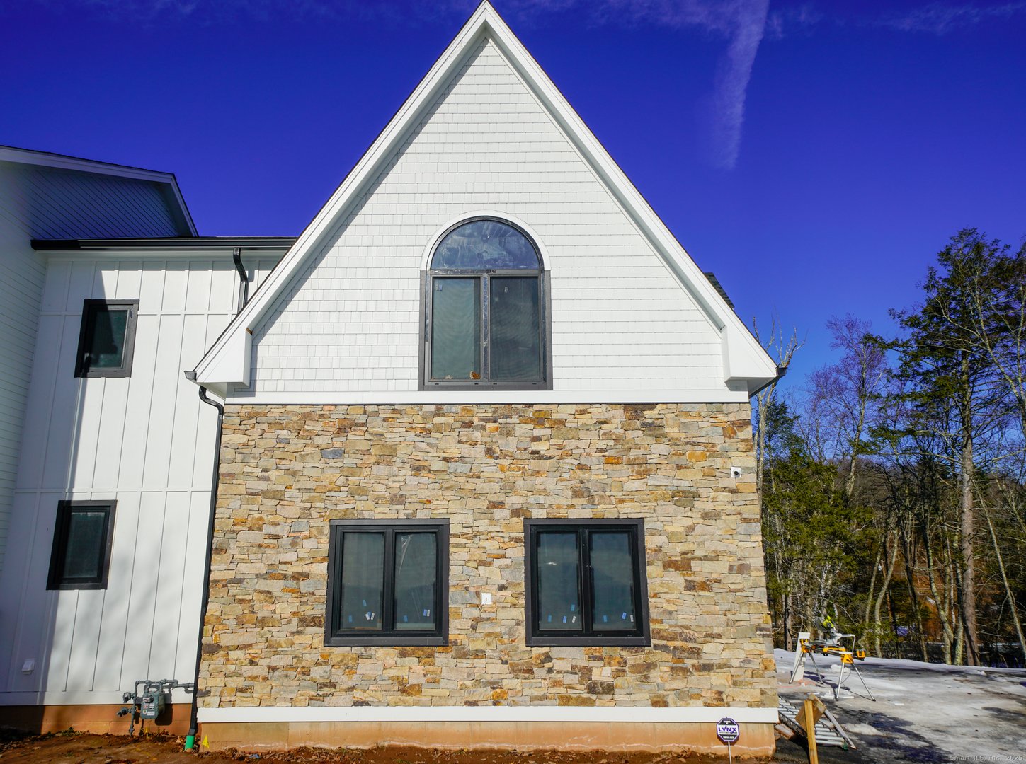 3 Cobtail Way Photo 3