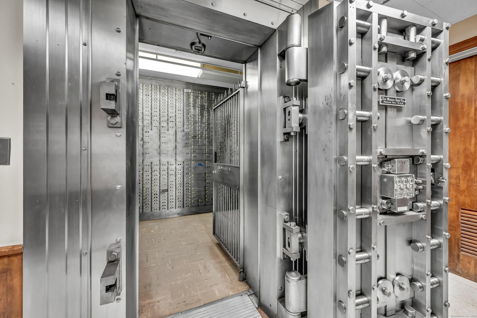 159 Greenwood Avenue Photo 19