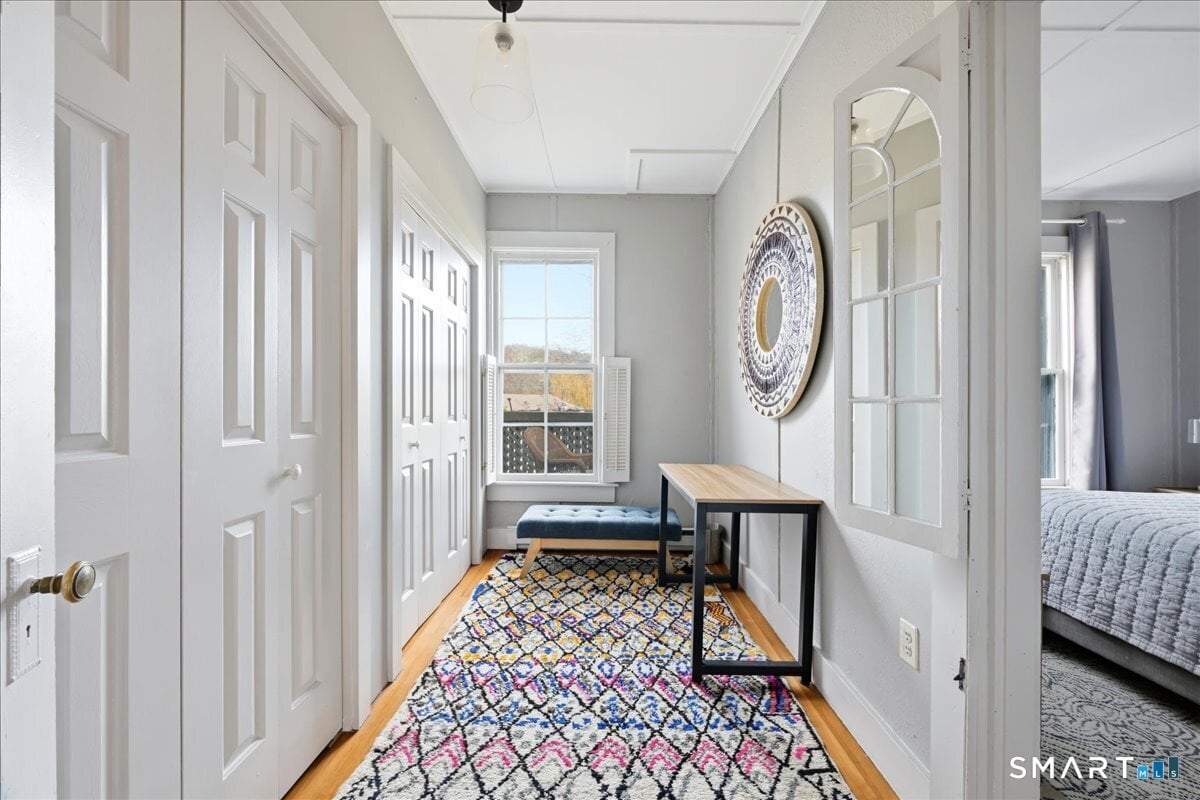 21 Main Street Photo 19