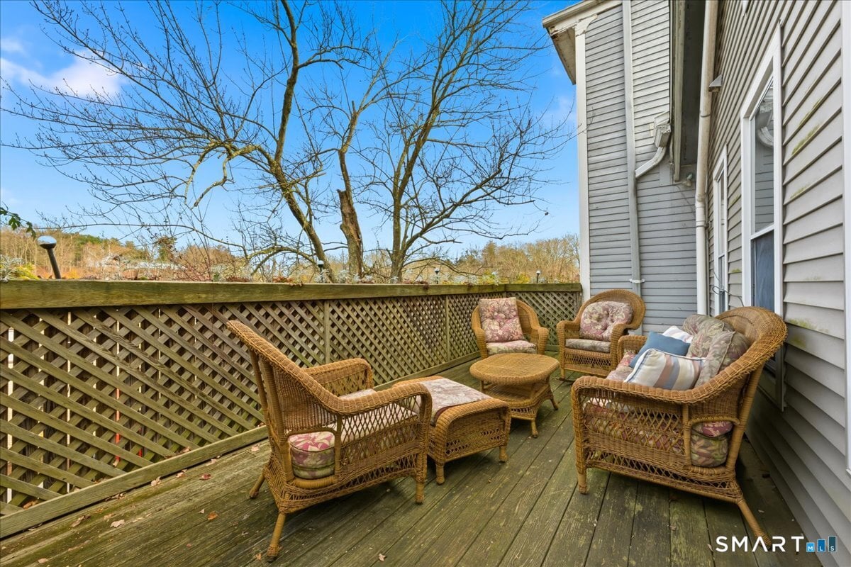 21 Main Street Photo 31