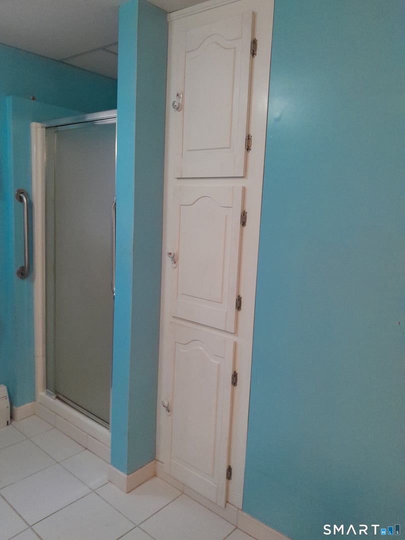 385 Cotton Hill Road Photo 15