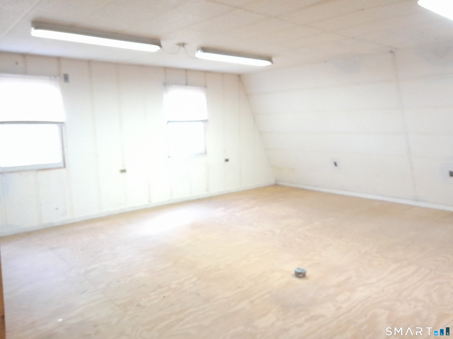 385 Cotton Hill Road Photo 16