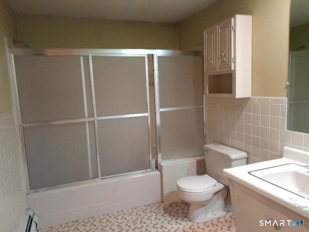 385 Cotton Hill Road Photo 18