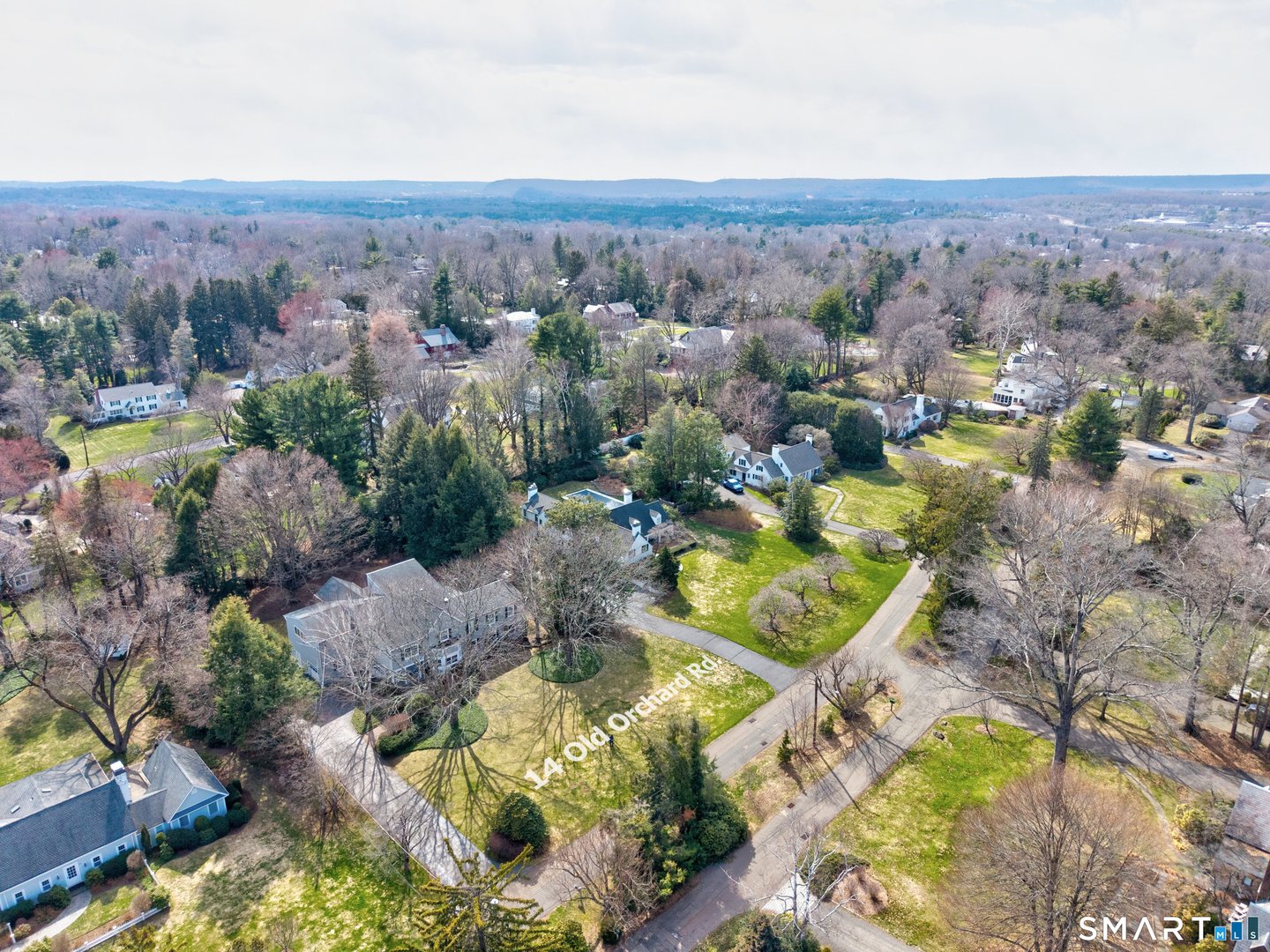 14 Old Orchard Road Photo 3