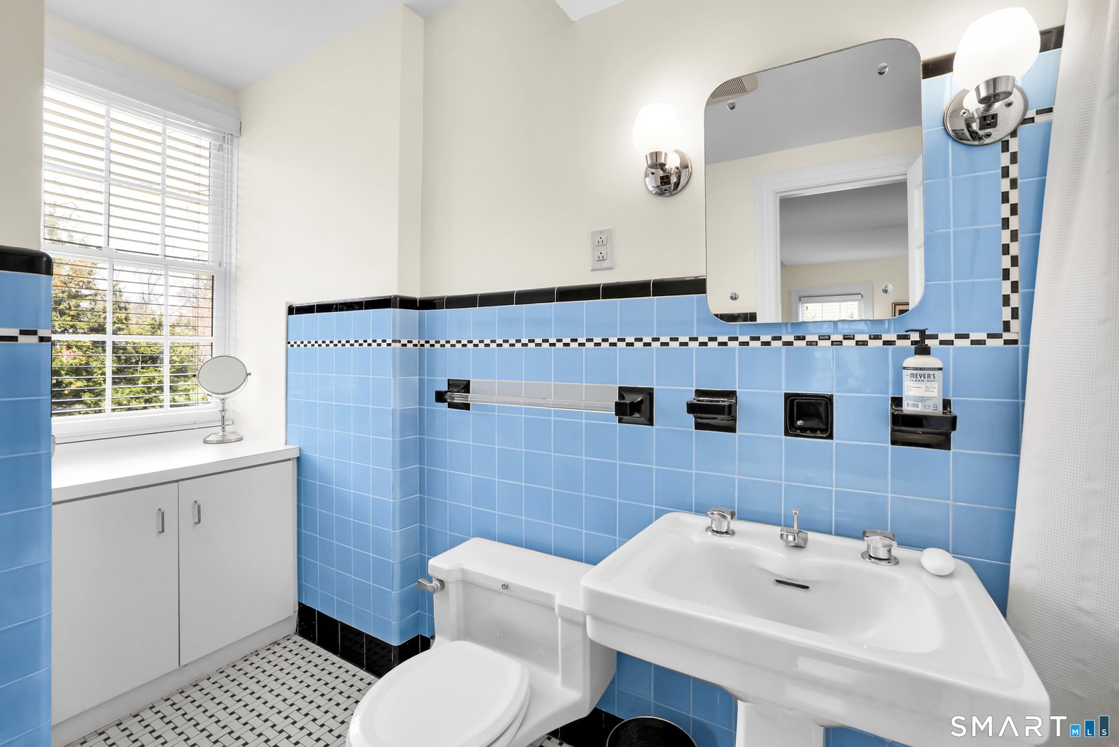 14 Old Orchard Road Photo 33