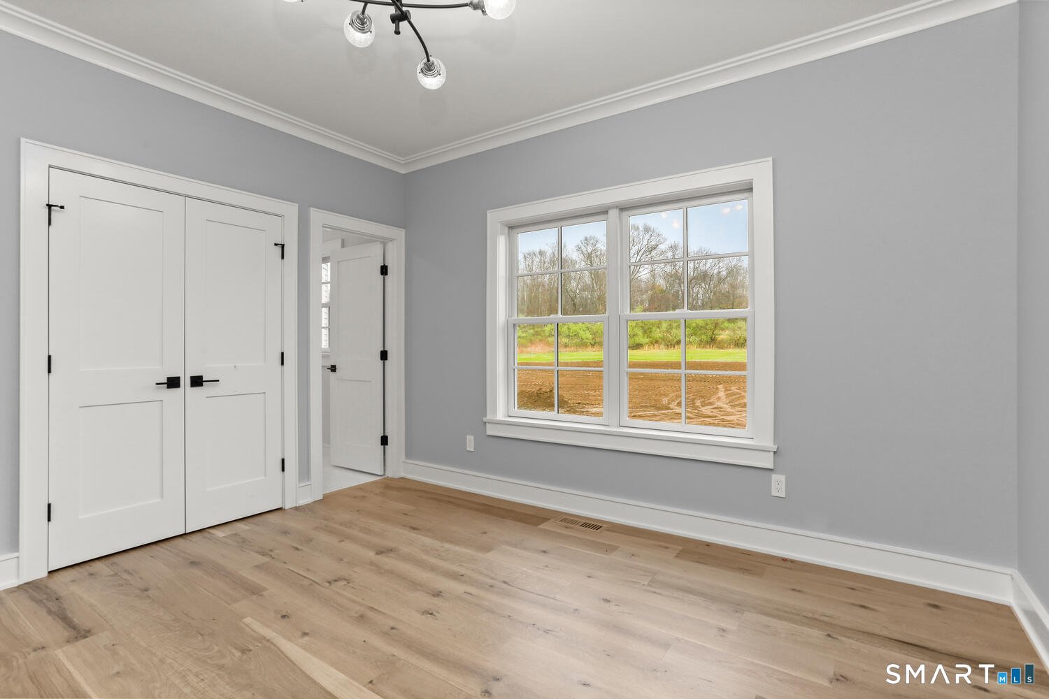 1025 Field Drive Photo 11