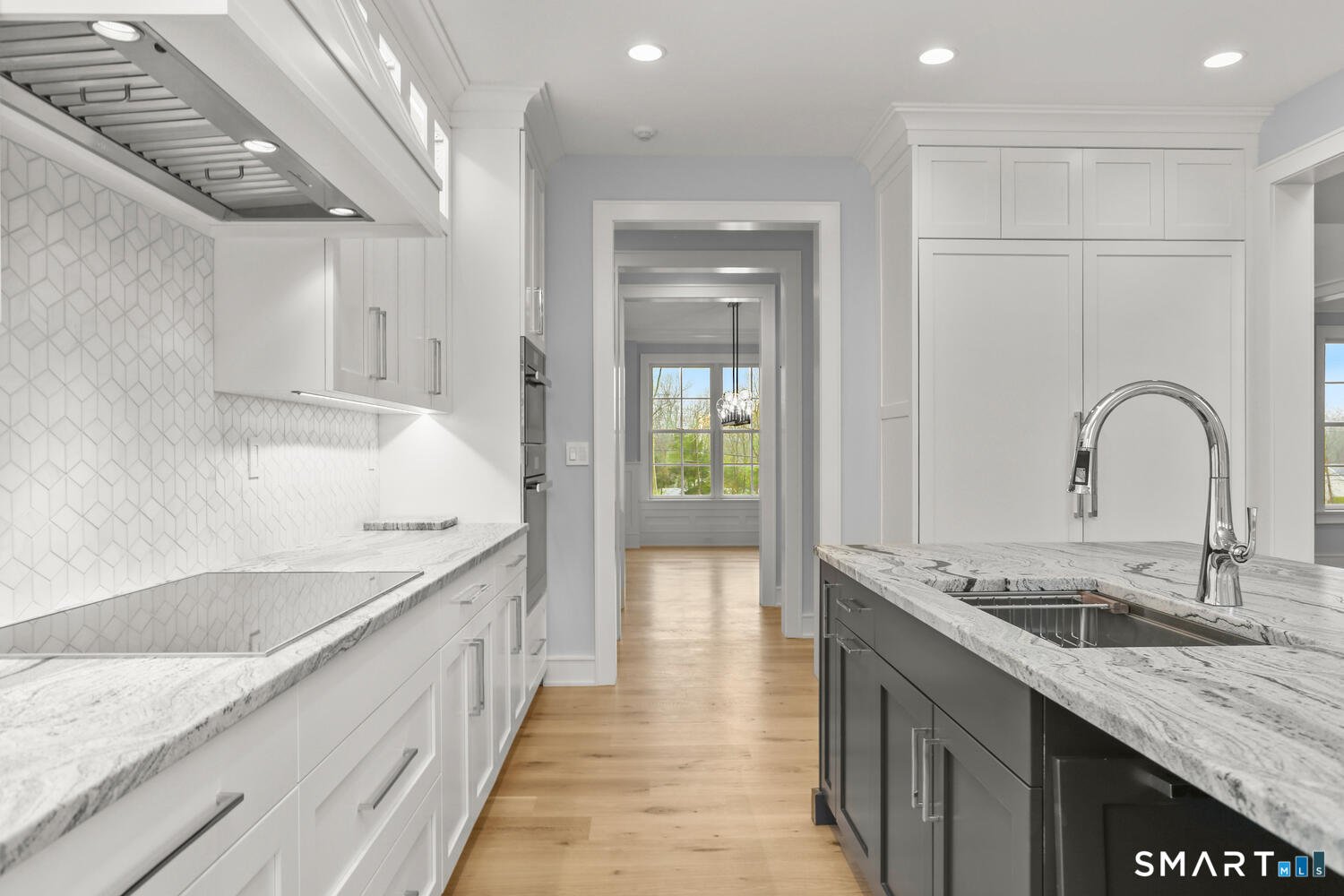 1025 Field Drive Photo 17