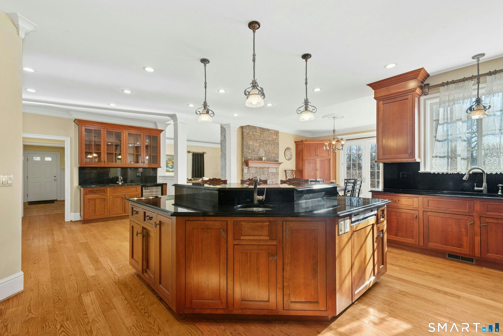 215 Old Mountain Road Photo 17