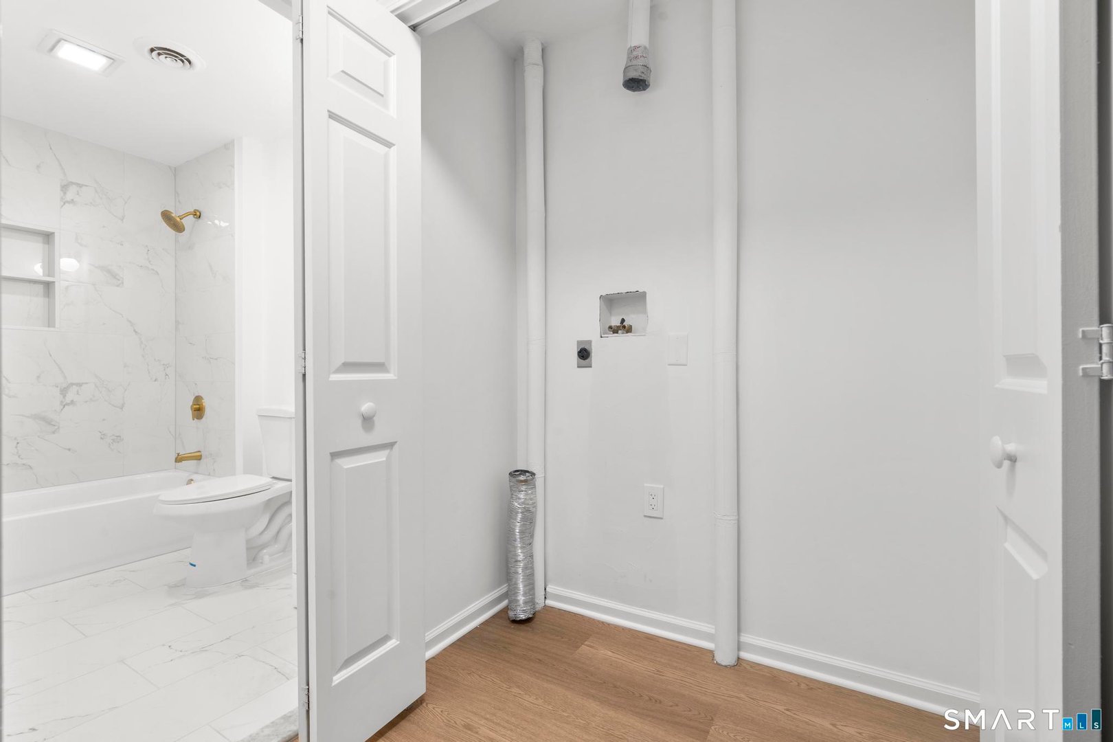 468 Main Street  #318 Photo 20