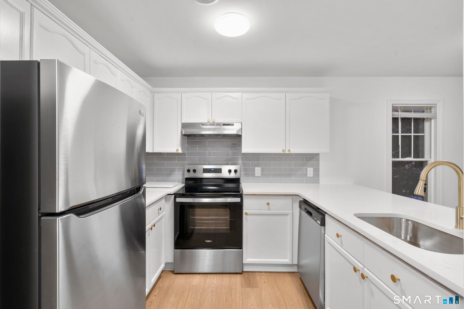 468 Main Street  #318 Photo 28