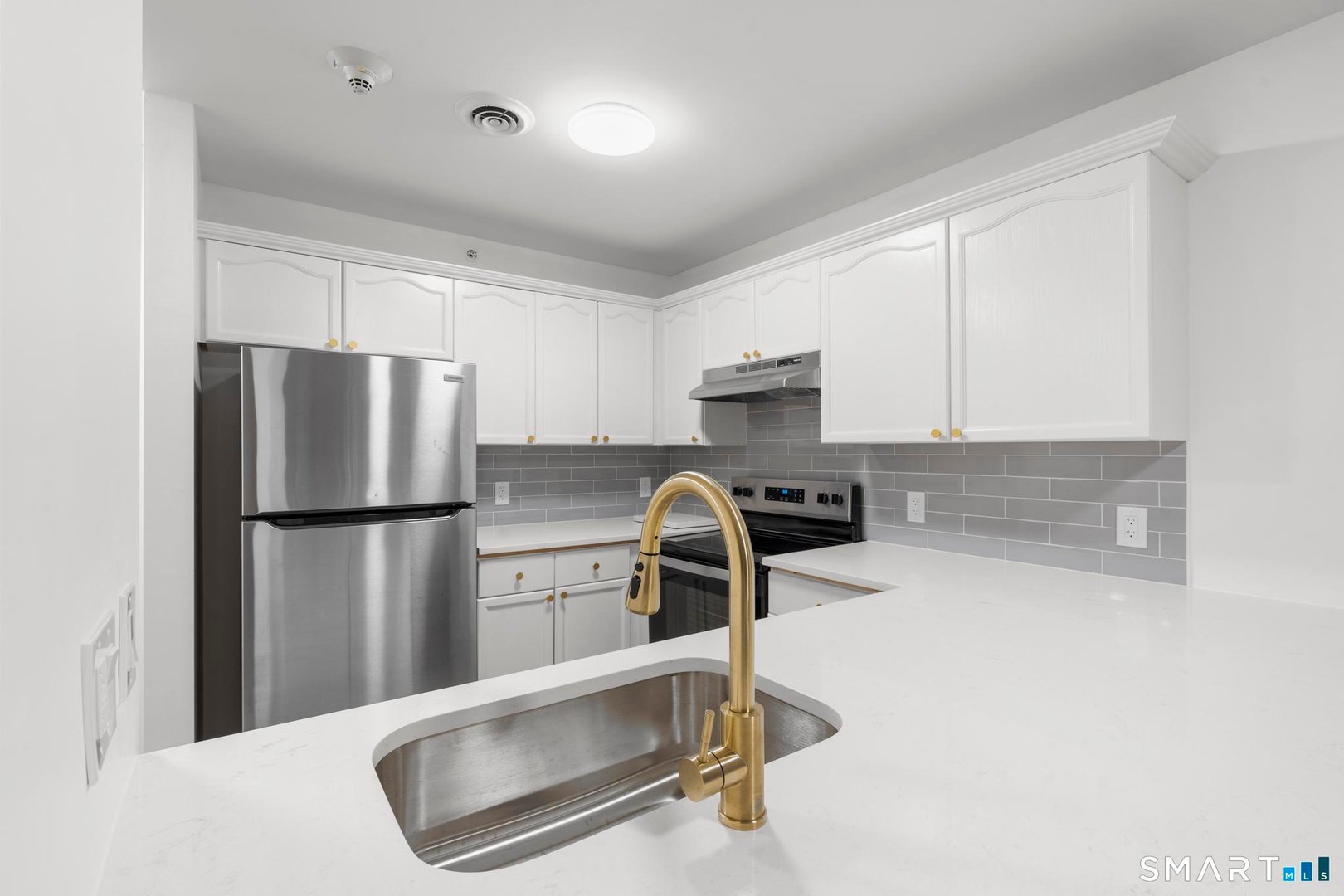 468 Main Street  #318 Photo 29