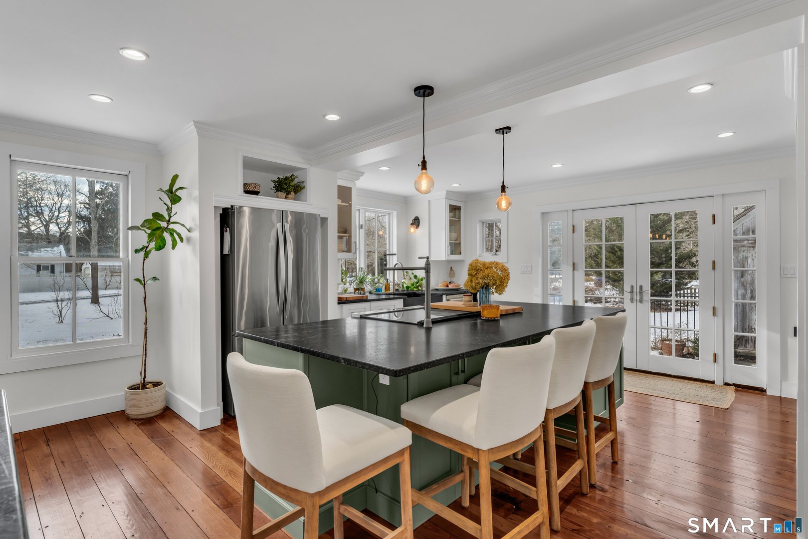 3 Ferry Road Photo 2