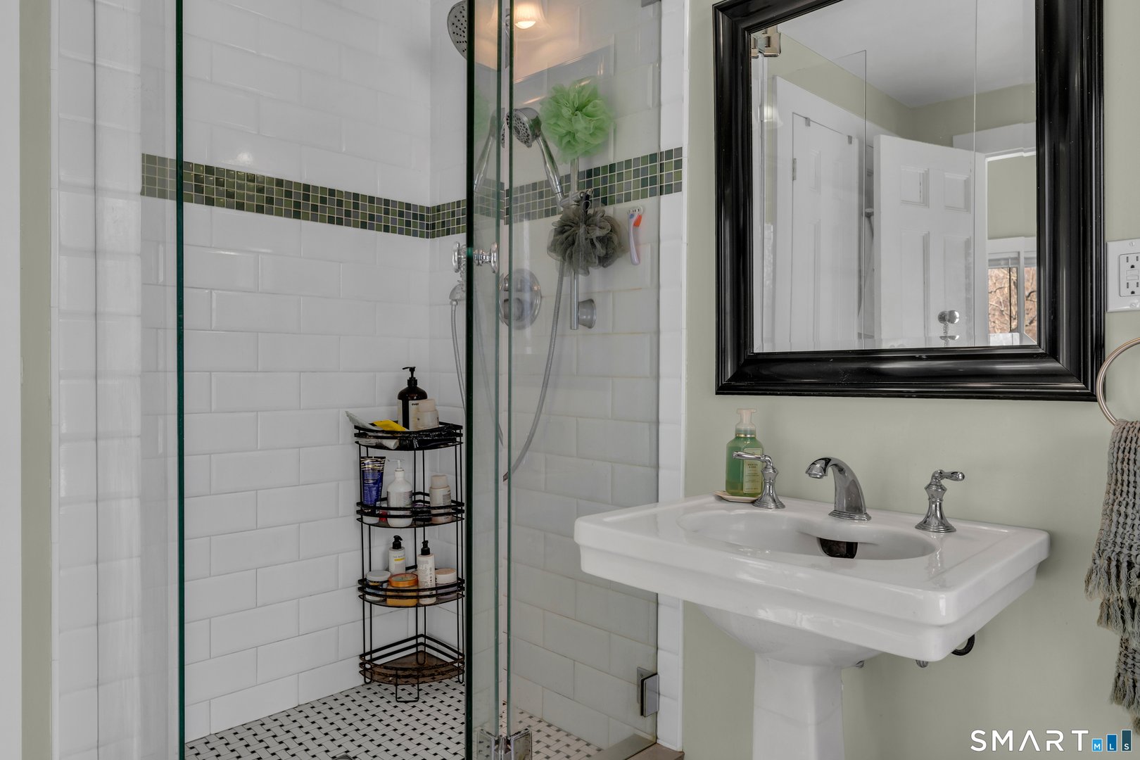 3 Ferry Road Photo 24