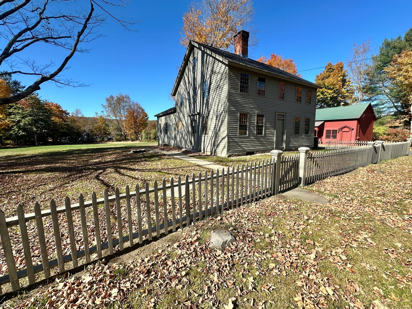 27 Middle Quarter Road Photo 4