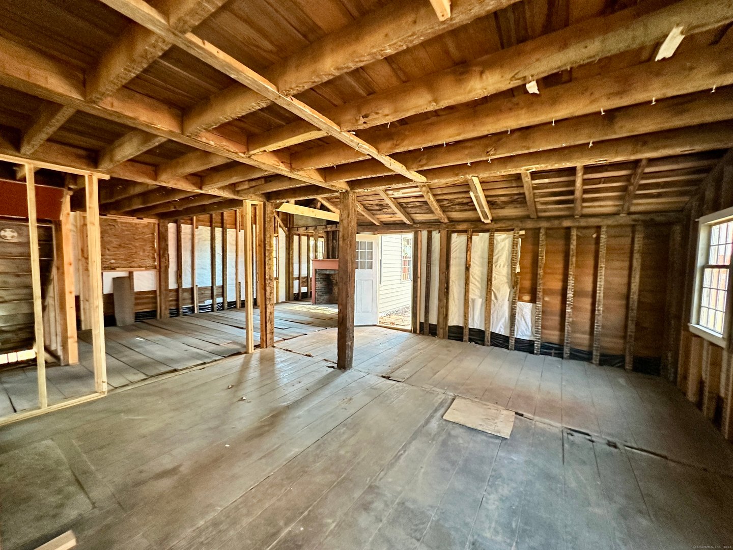 27 Middle Quarter Road Photo 8