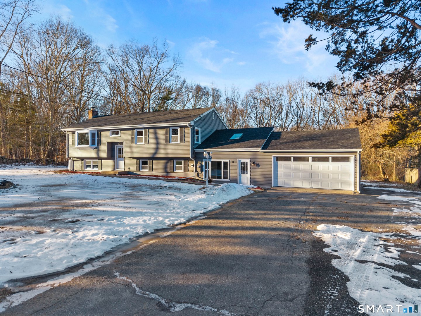 31 Branch Hill Road Photo 3