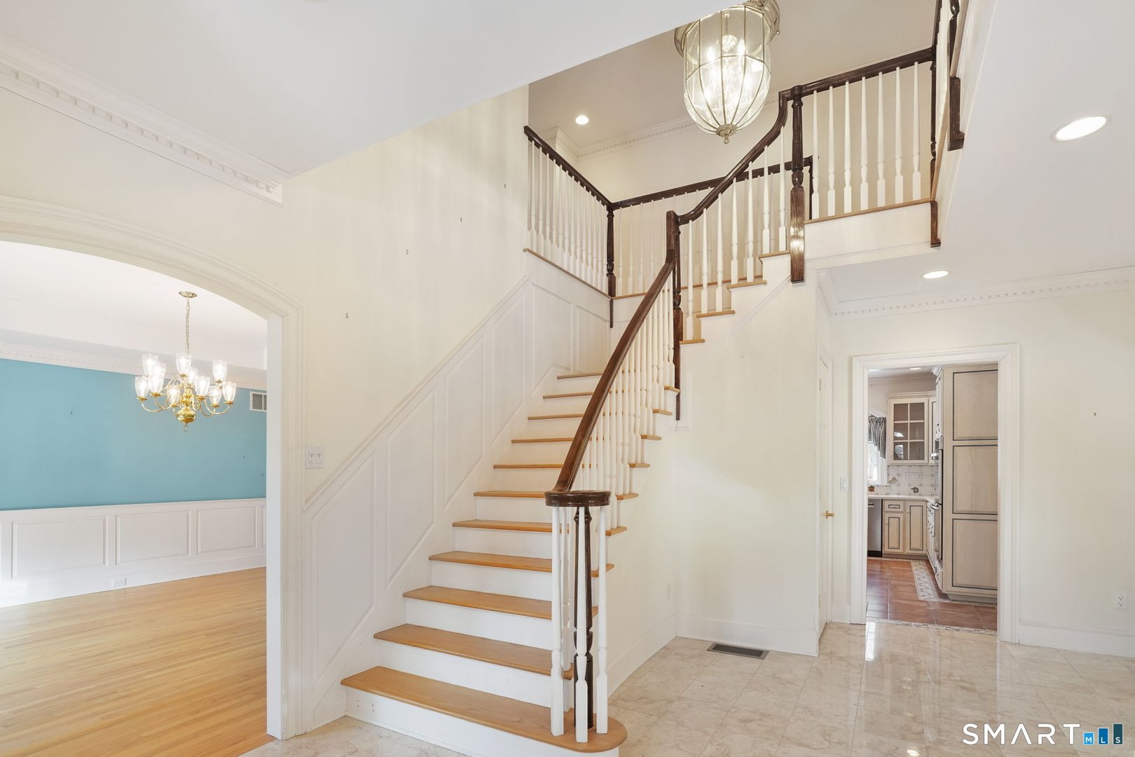 40 Puritan Road Photo 3