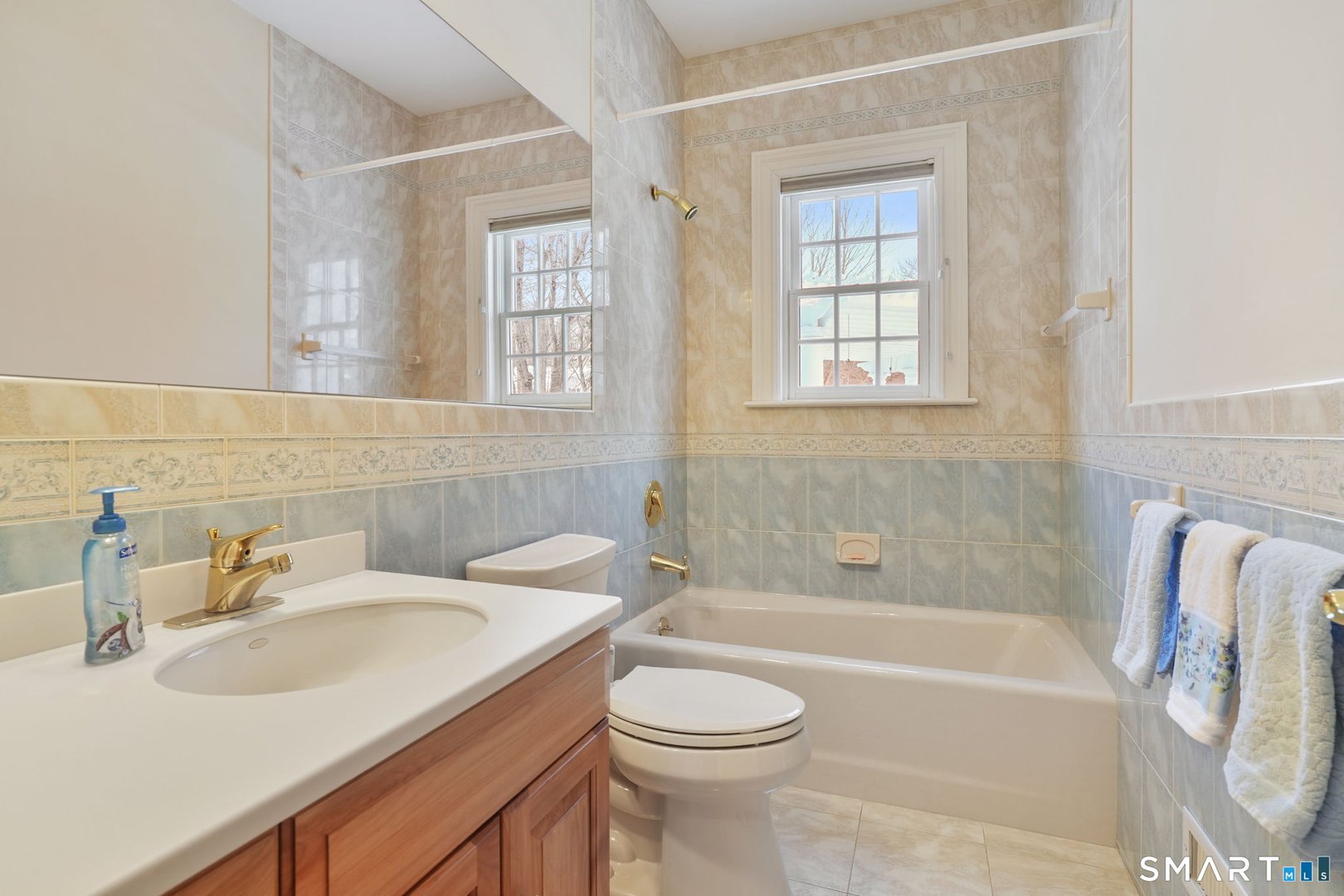 40 Puritan Road Photo 9