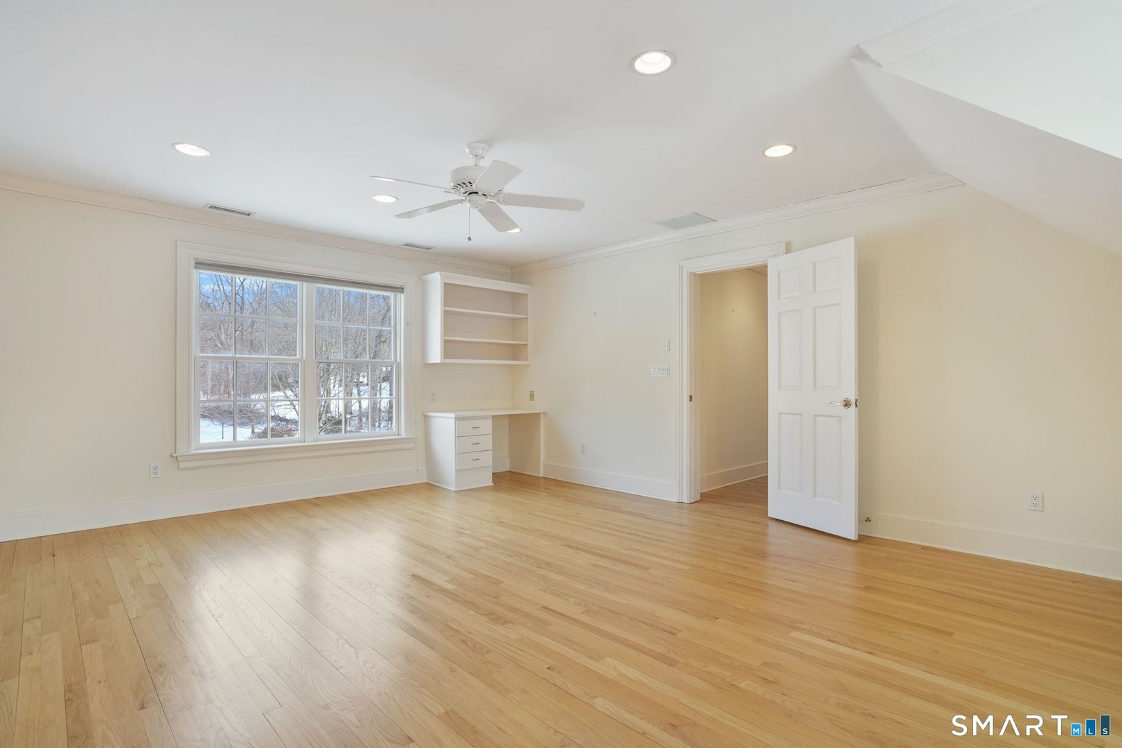 40 Puritan Road Photo 30