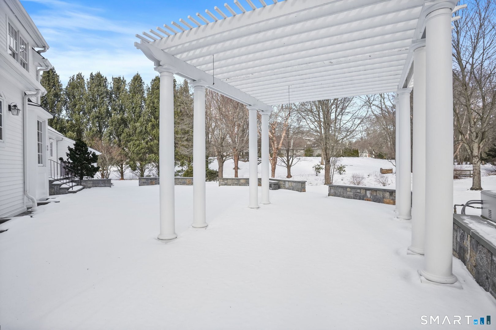 40 Puritan Road Photo 37