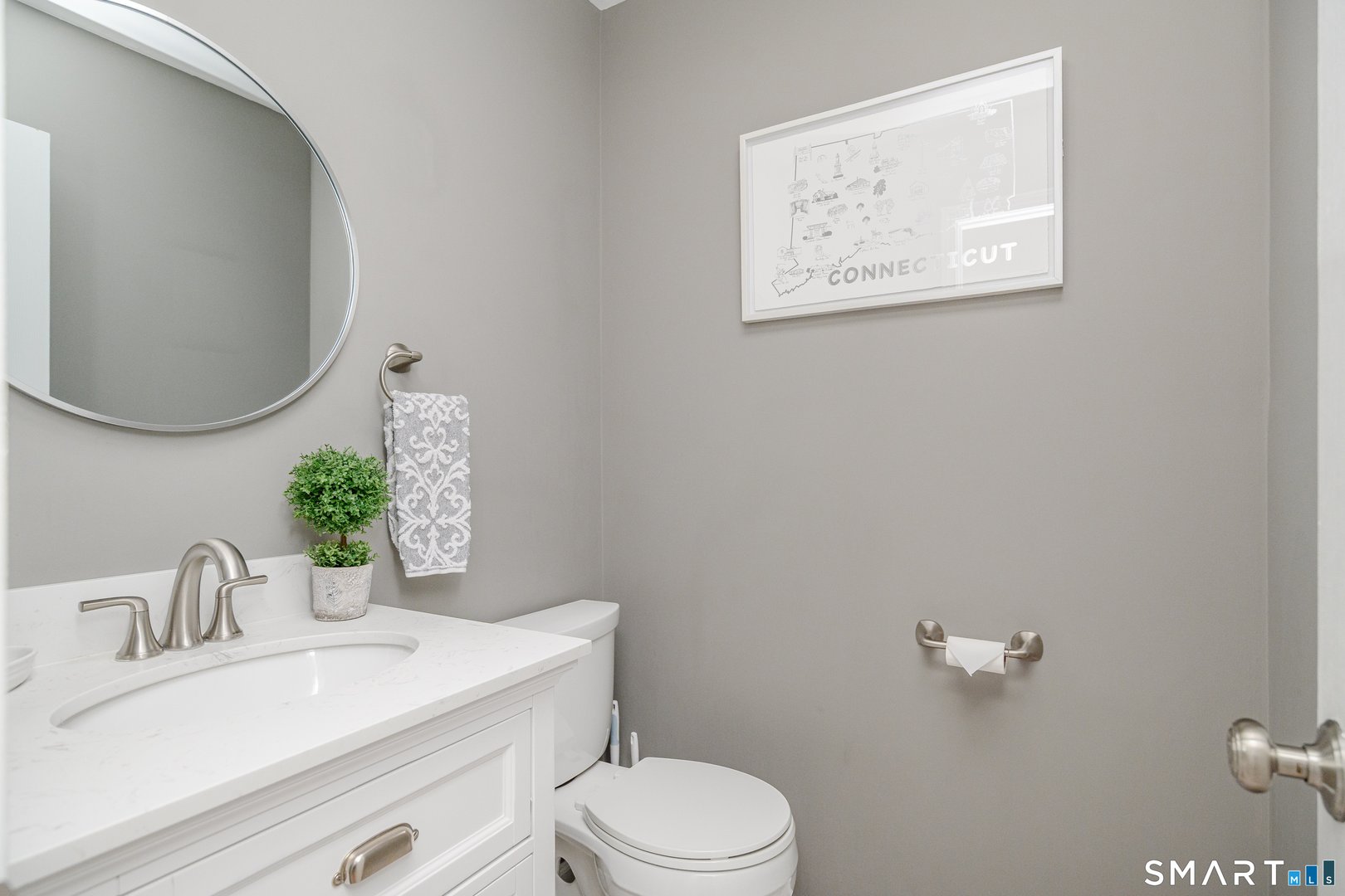 8 Woodridge Lane Photo 15