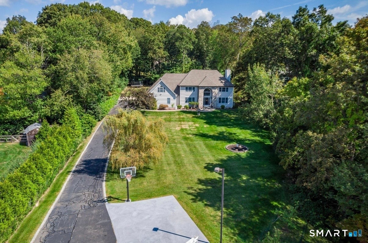 8 Woodridge Lane Photo 40