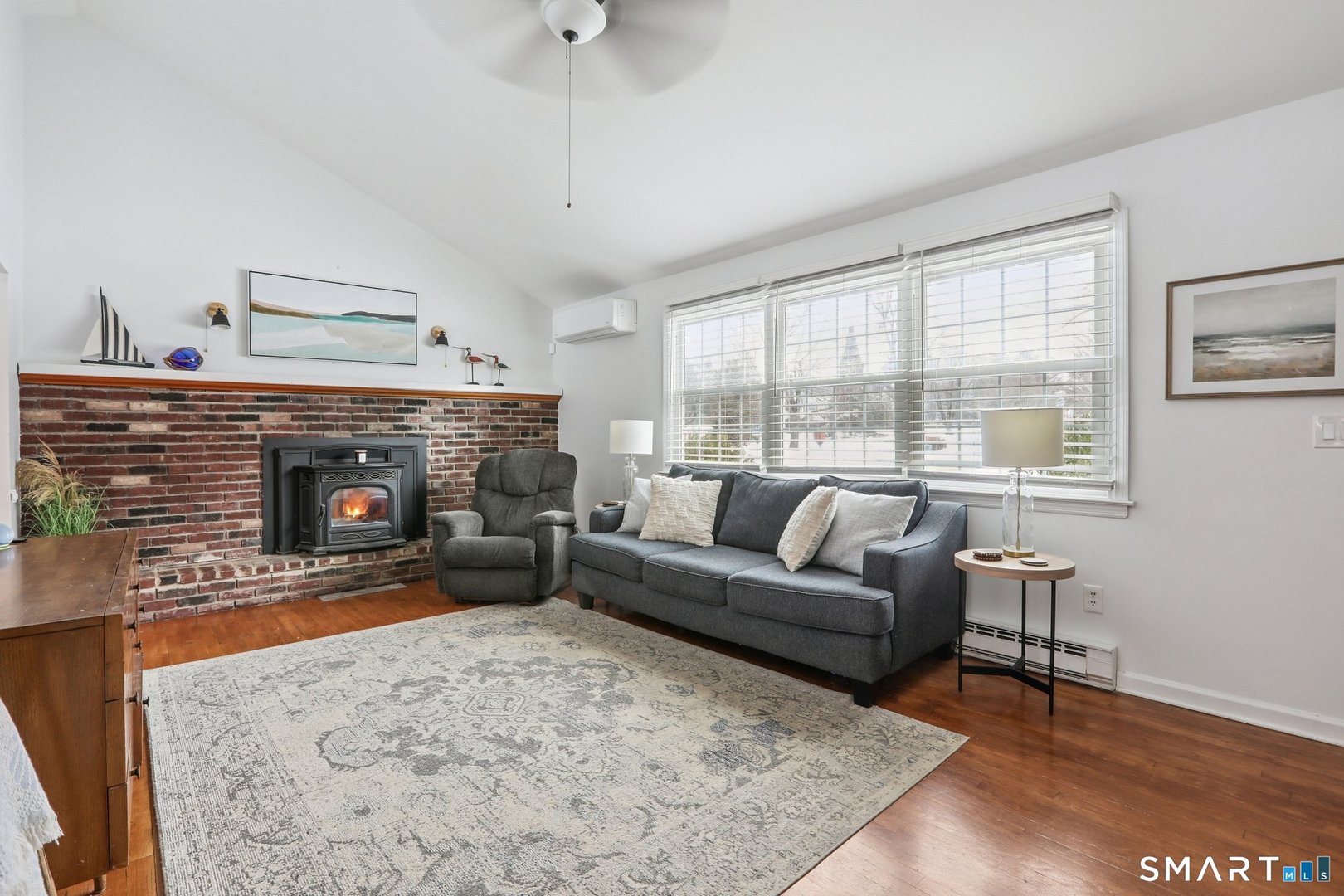 7 Jefferson Drive Photo 4