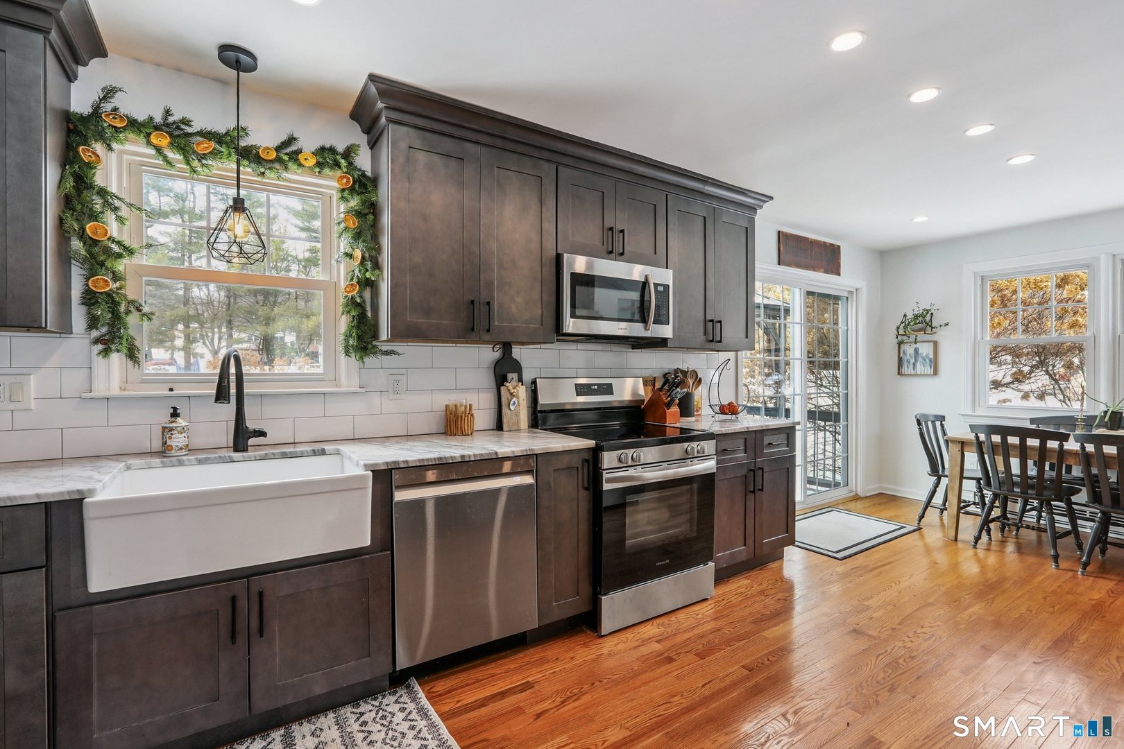 7 Jefferson Drive Photo 6