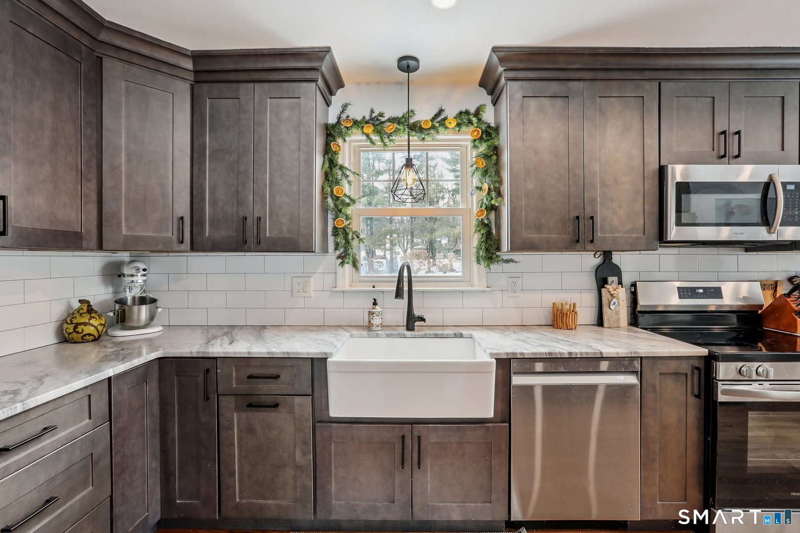 7 Jefferson Drive Photo 9