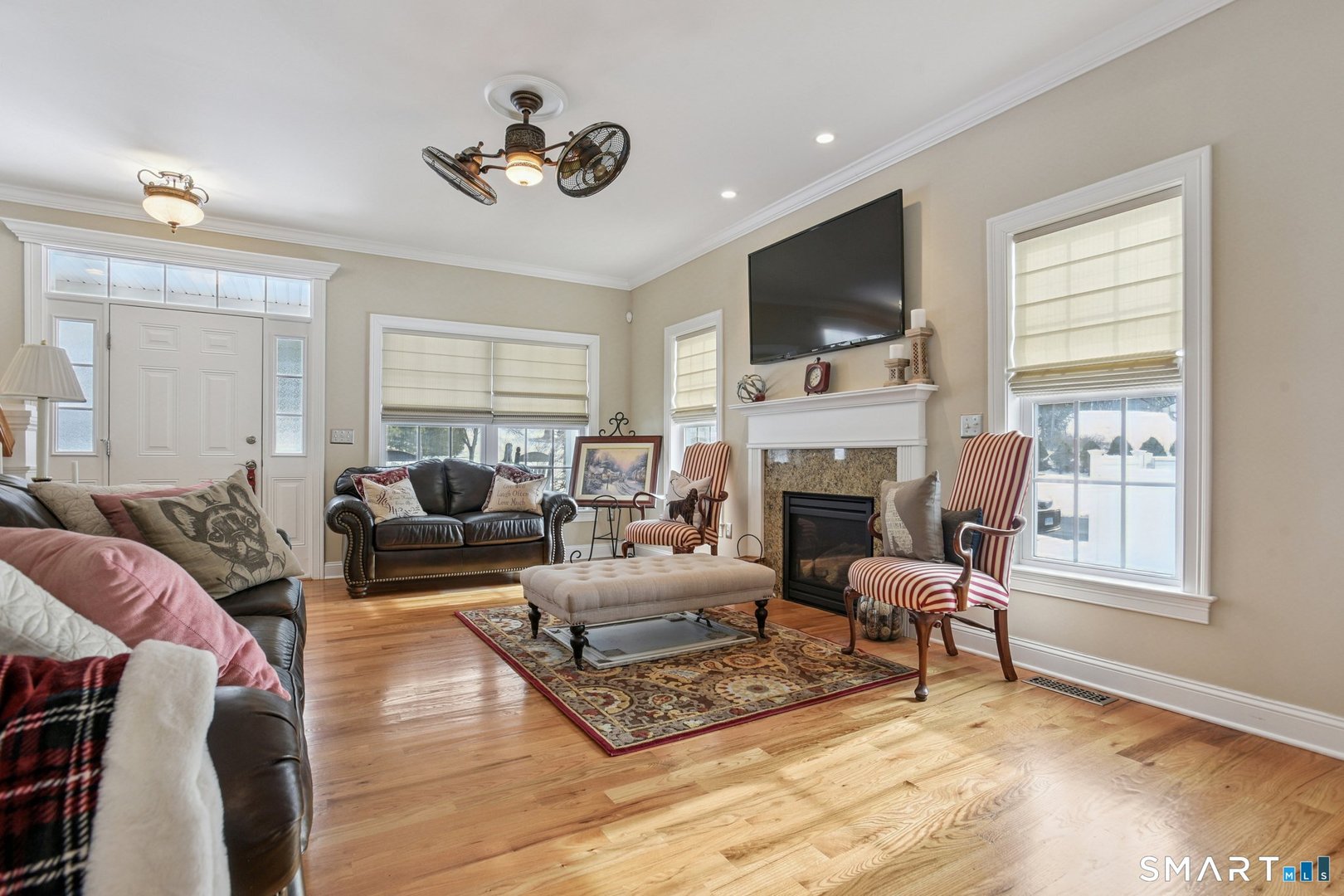 10 Ball Road Photo 5